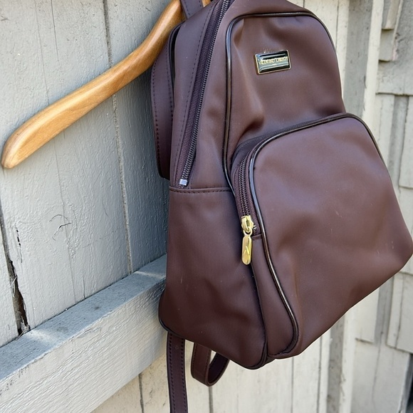 Valentino Christy Paris Nylon Backpack in Excellent Condition - Picture 4 of 9